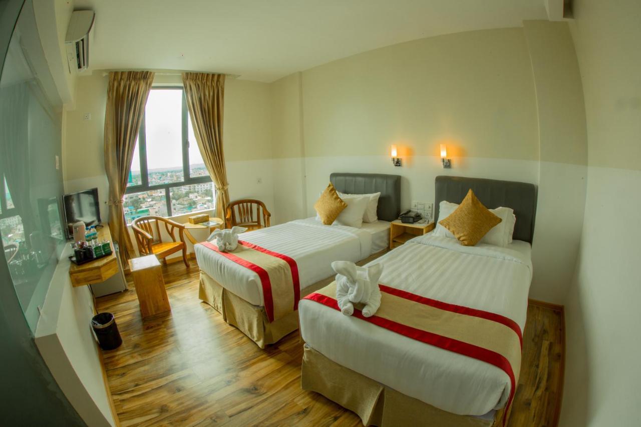 Gold Leaf Hotel Мандалай Экстерьер фото